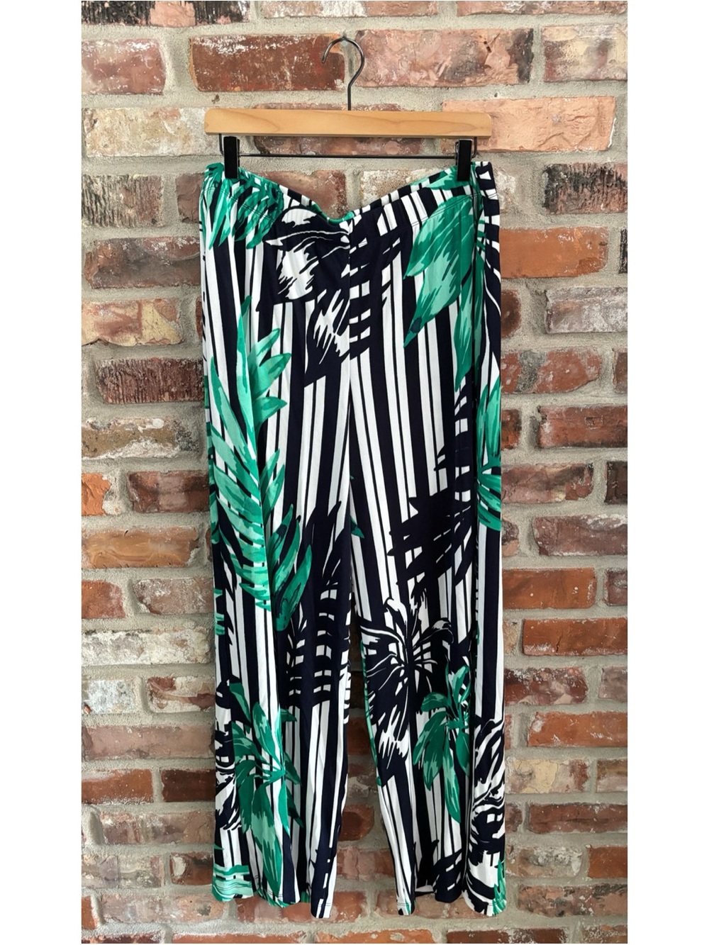Chico’s Travelers Tropical Stripe Wide Leg Pants